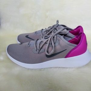 Nike Hakata Womens Sneakers